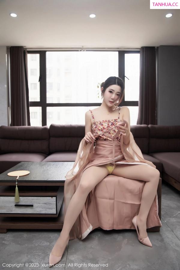   [XiuRen]高清写真图 2023.03.23 No.6457 严利娅Yuliya 汉服美臀第52张图片